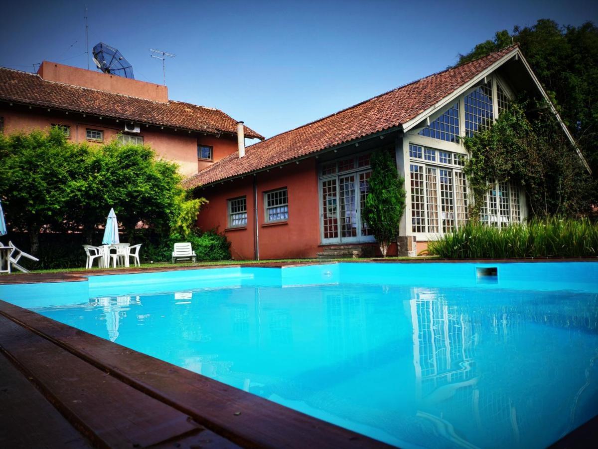 Pousada Casa Rosa Канела Экстерьер фото