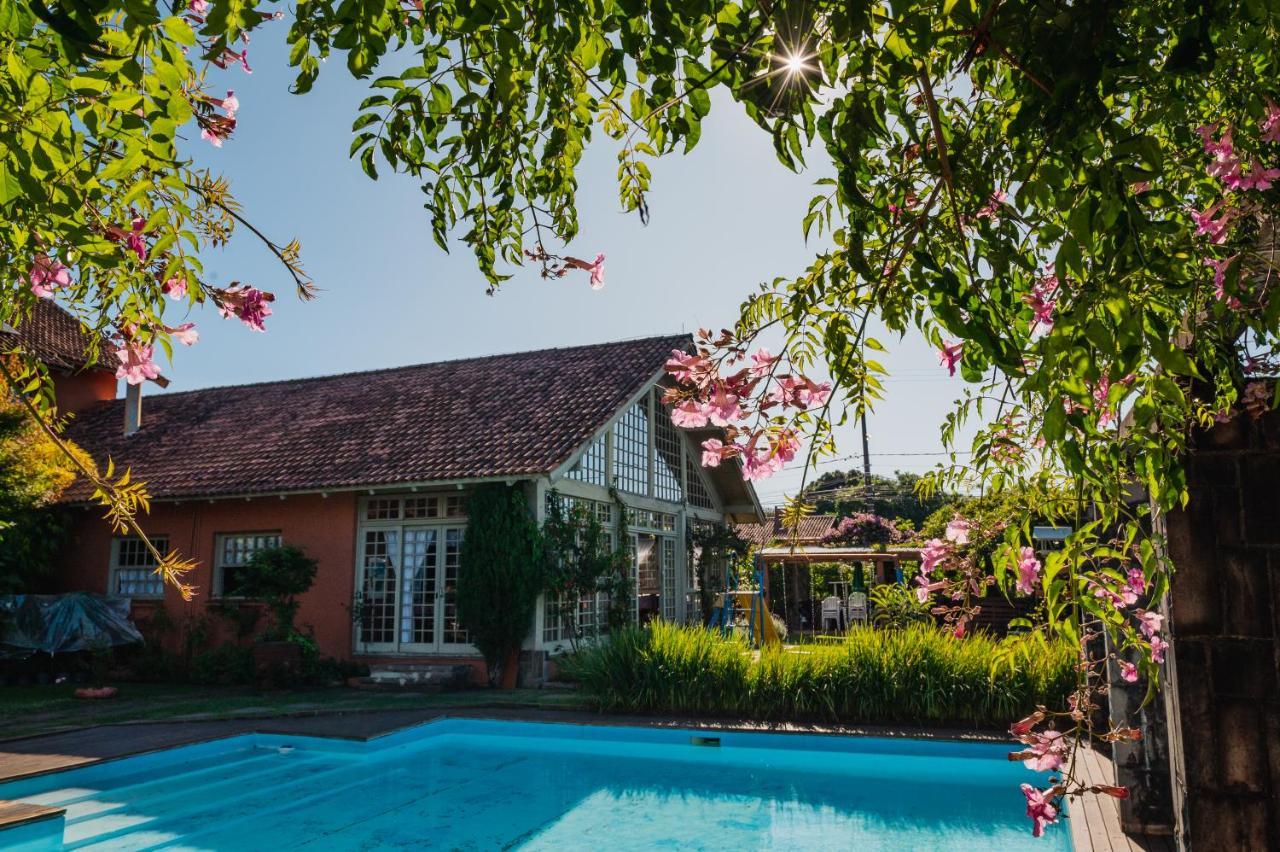 Pousada Casa Rosa Канела Экстерьер фото