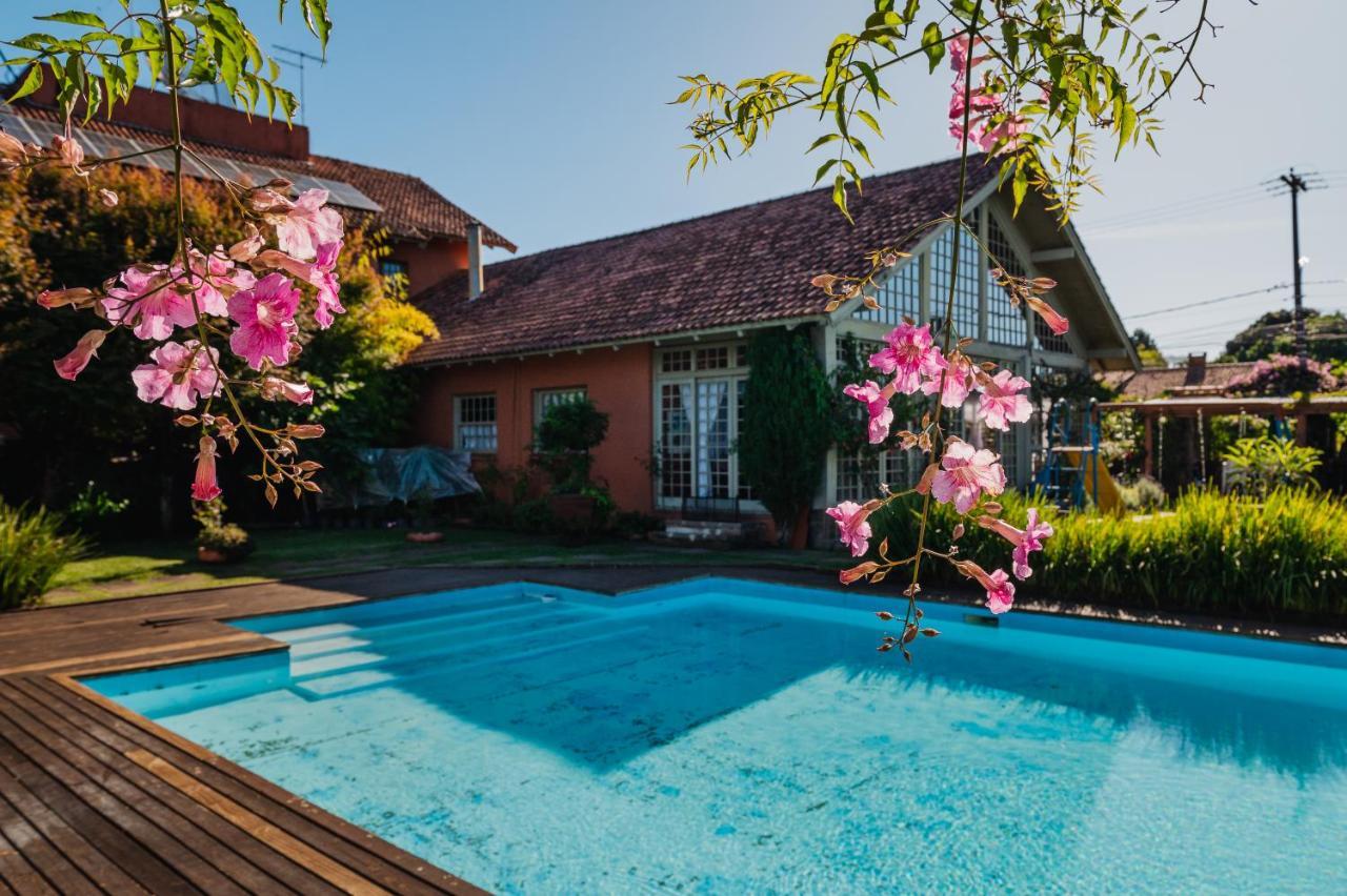 Pousada Casa Rosa Канела Экстерьер фото