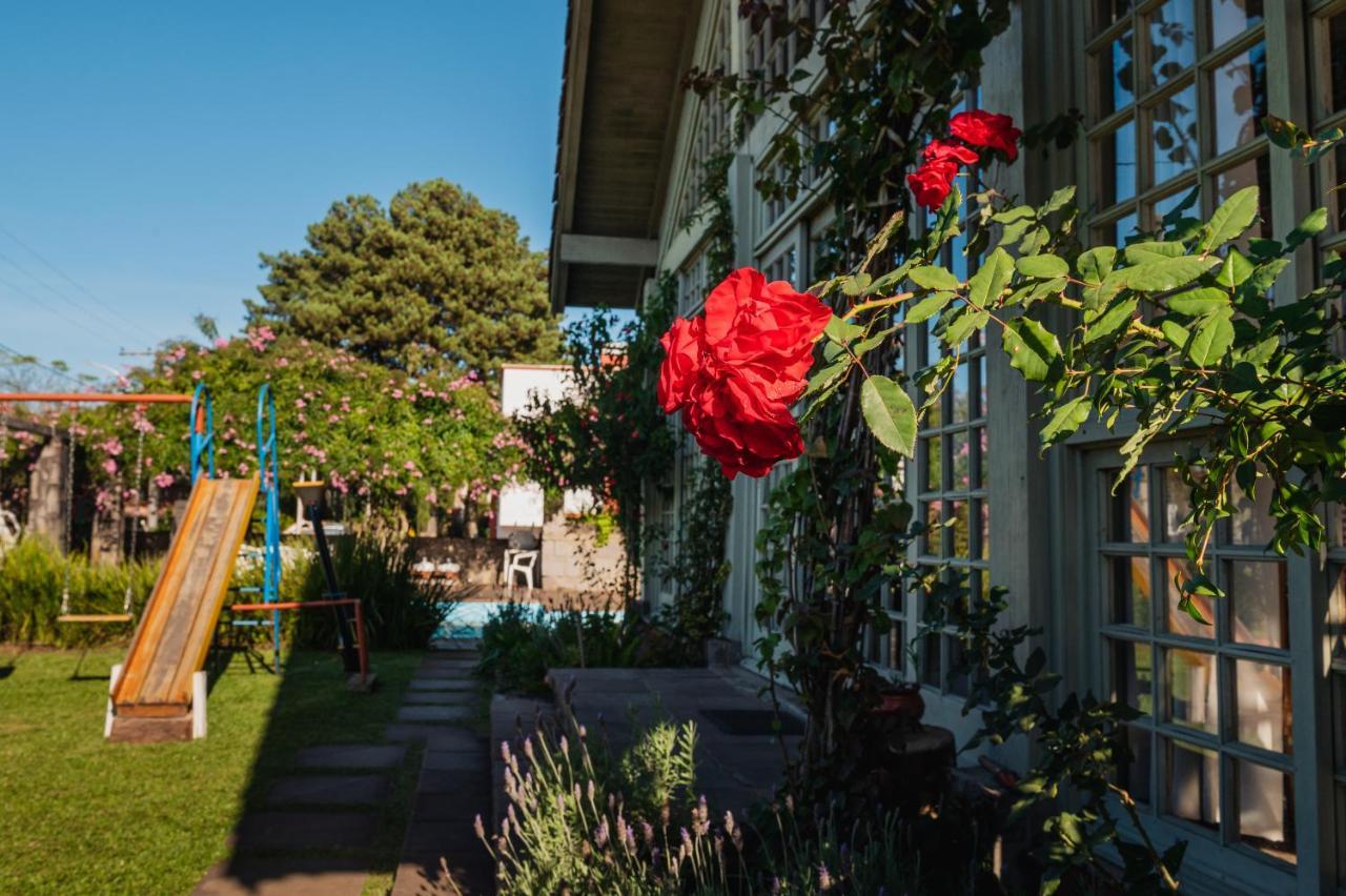 Pousada Casa Rosa Канела Экстерьер фото