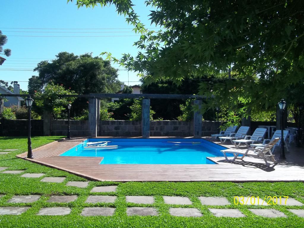 Pousada Casa Rosa Канела Экстерьер фото